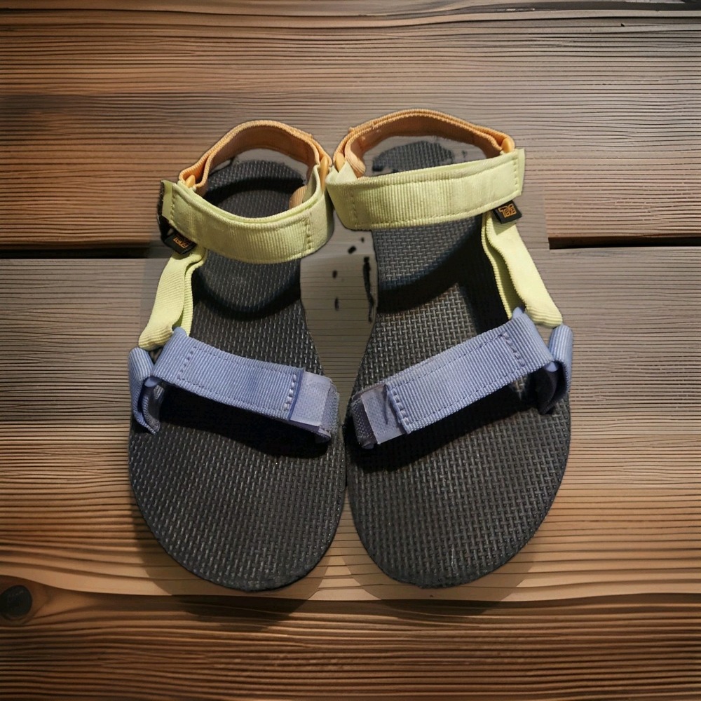 Teva Women's Original Universal Comfort Quick Dry Sandals Wind Multi Size 6 Y2k
